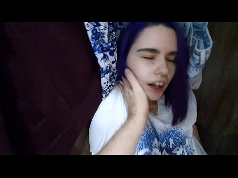❤️ I kitea taku tuahine i roto i te kaapata ka awhina ia ia ki te cum Sex ataata i mi.pornoxlxx.ru ️❤